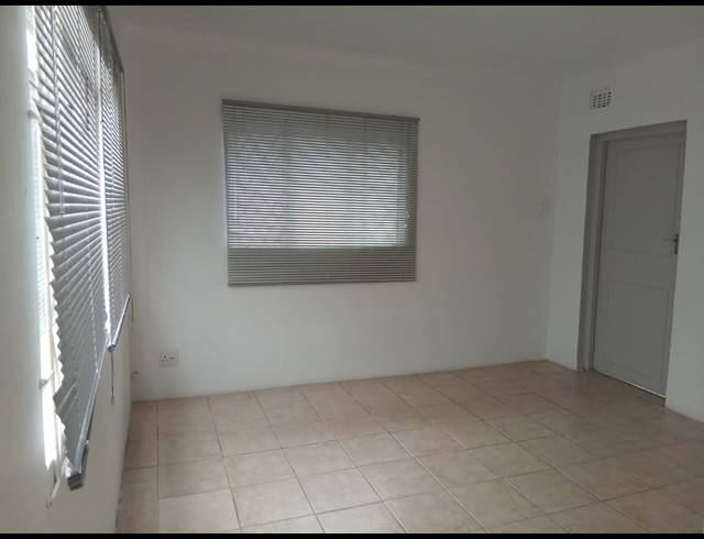 1 BEDROOM ROOM TO LET IN RESERVOIR HILLS